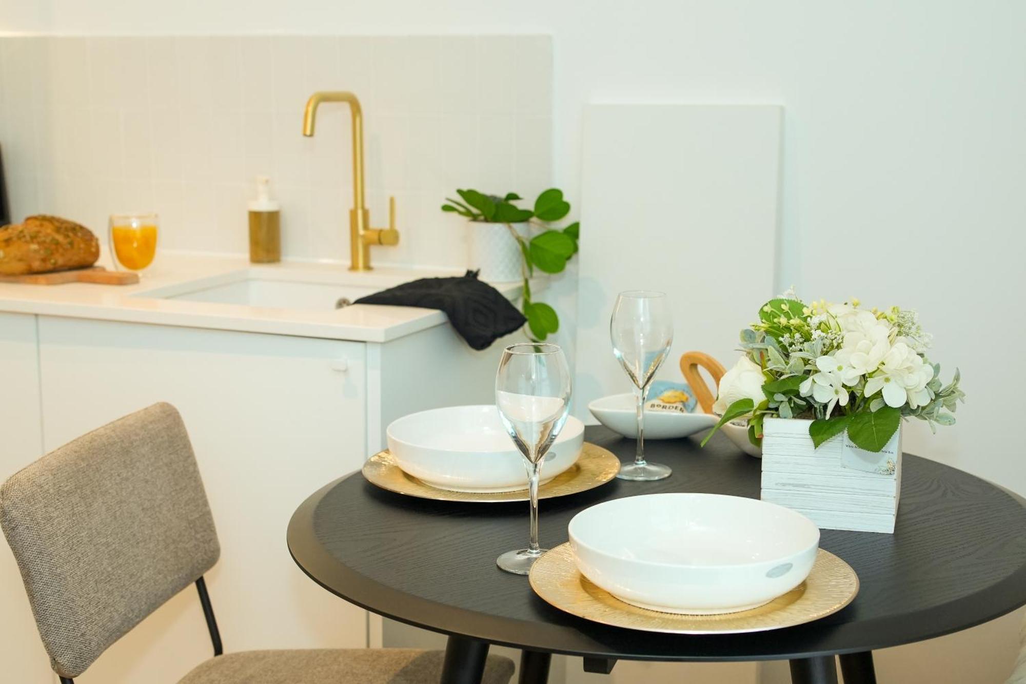 Sunrise 1 Bedroom Apartment In Central Eastbourne Dış mekan fotoğraf